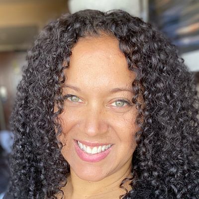 Dr. Angela Kenzslowe