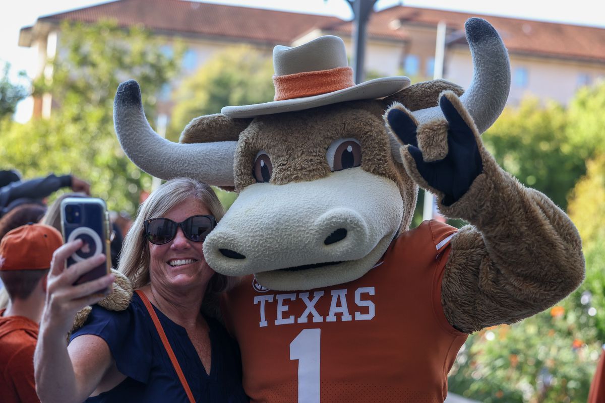 Texas Longhorns at Kentucky Wildcats Baseball