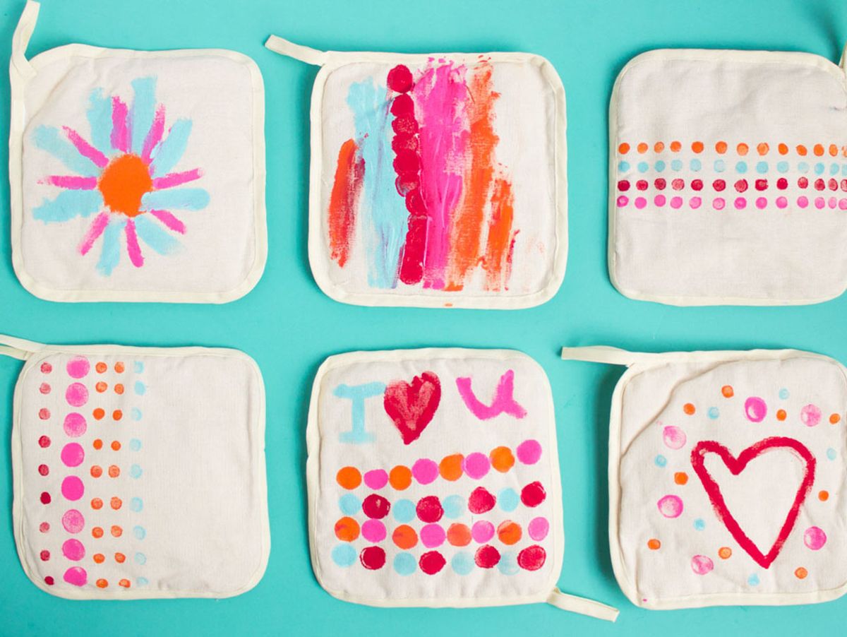 Free Fun Friday - Decorate Your Own Pot Holder