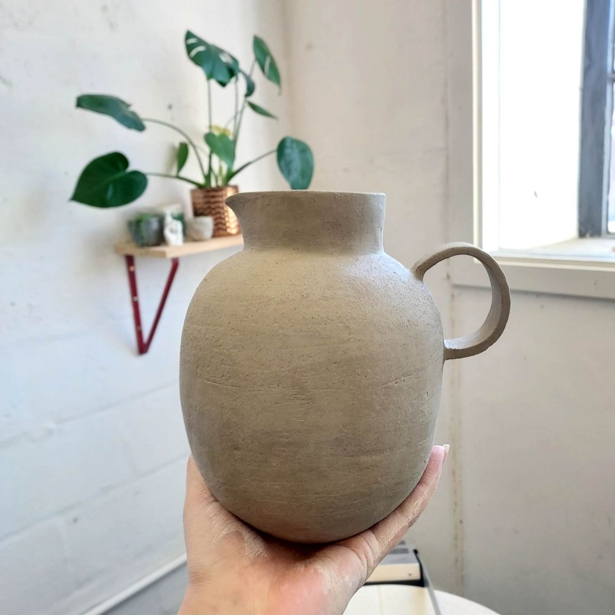 Handbuilding Jugs, Pitchers & Carafe\u2019s