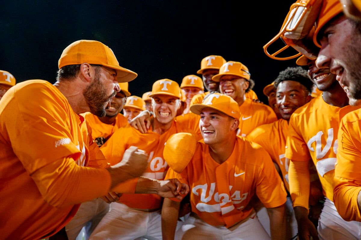 Tennessee Lady Volunteers at Ole Miss Rebels Softball