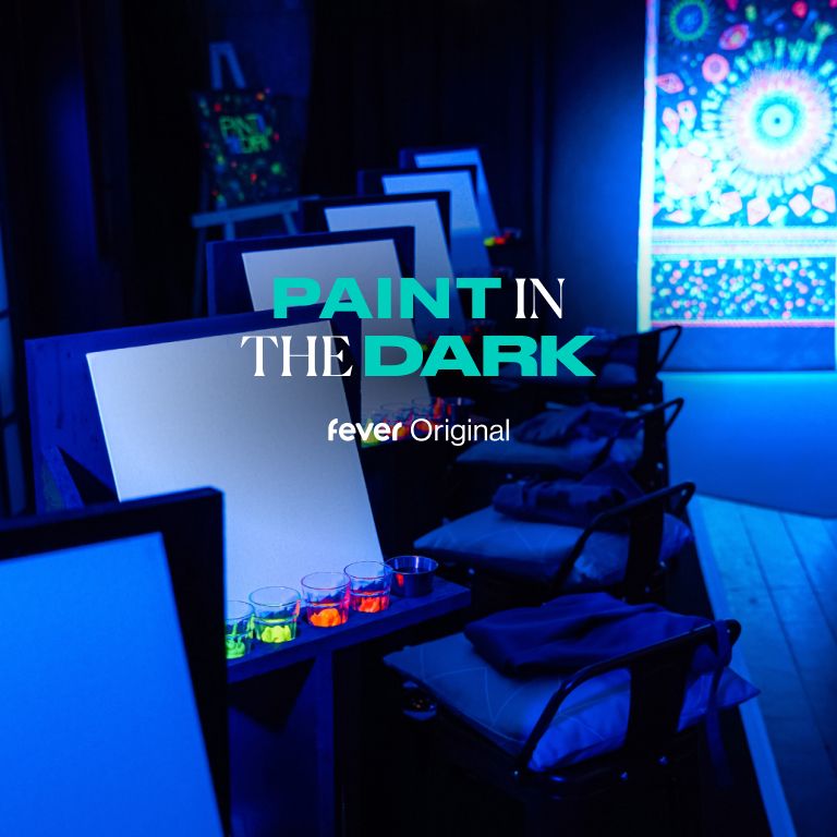 Paint in the Dark: Painting Workshop & Drinks in the Dark