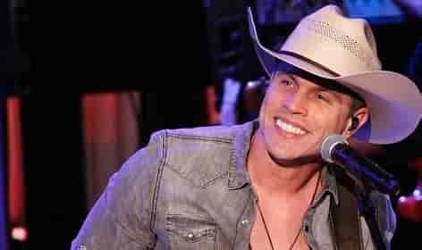 Dustin Lynch