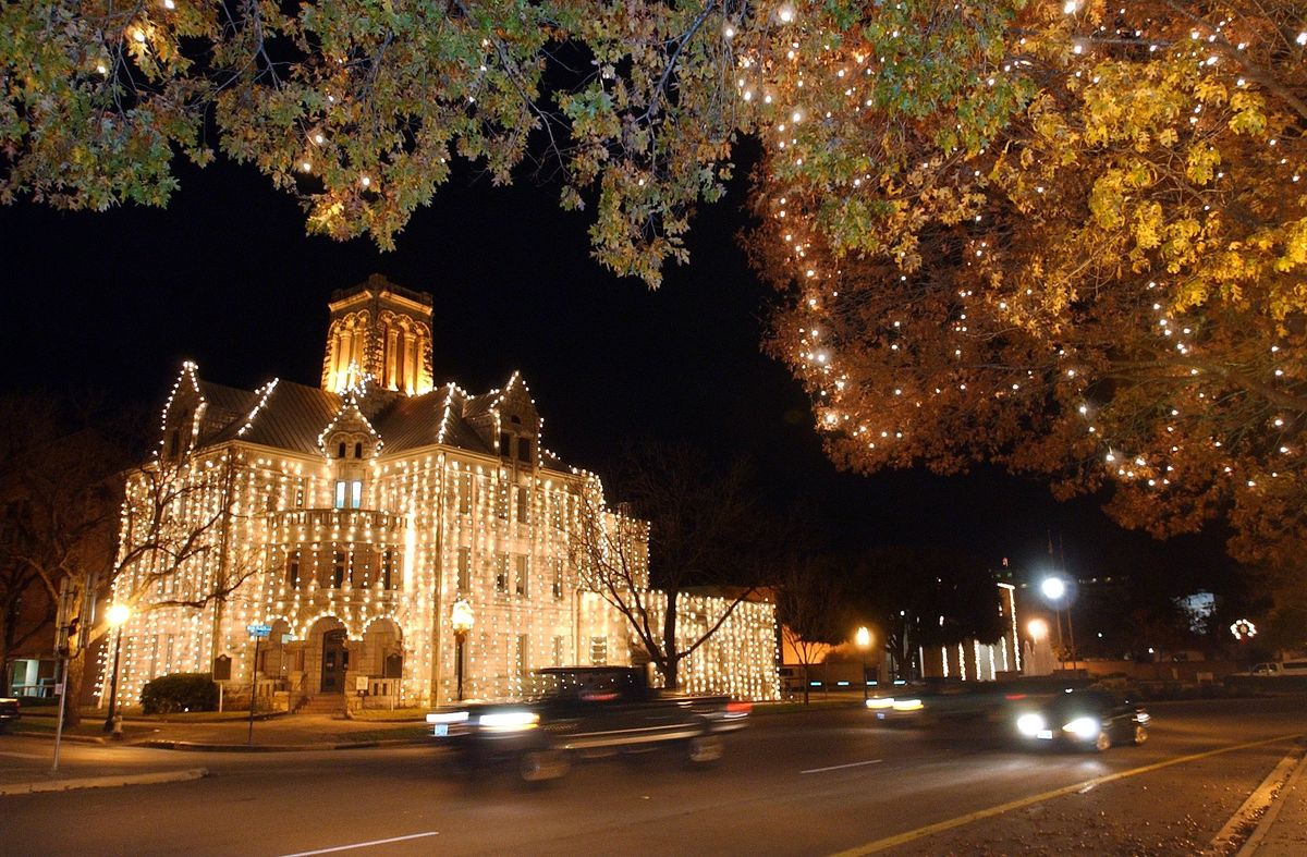 Show at New Braunfels Town Lighting