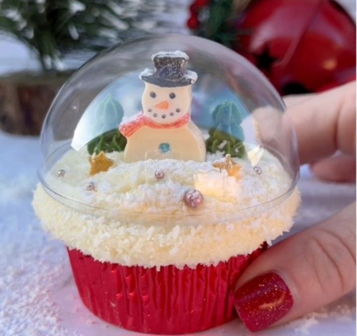 Kids Snowglobe Cupcake Class 