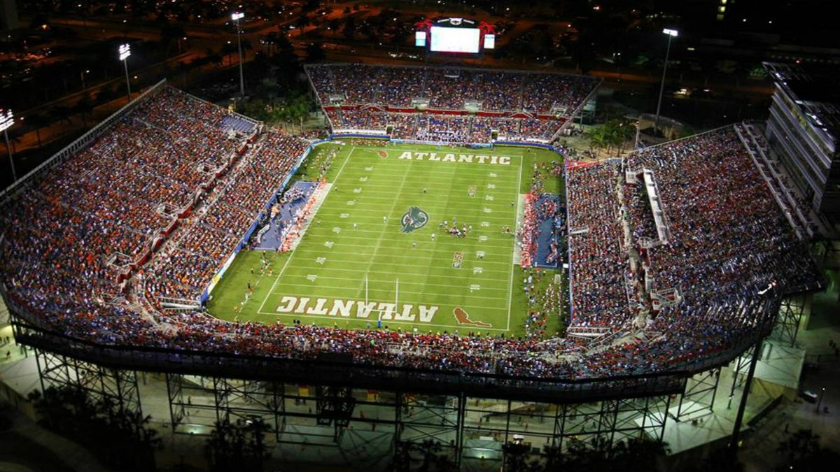 Florida Atlantic University Owls Football vs. University of North Texas Mean Green Football