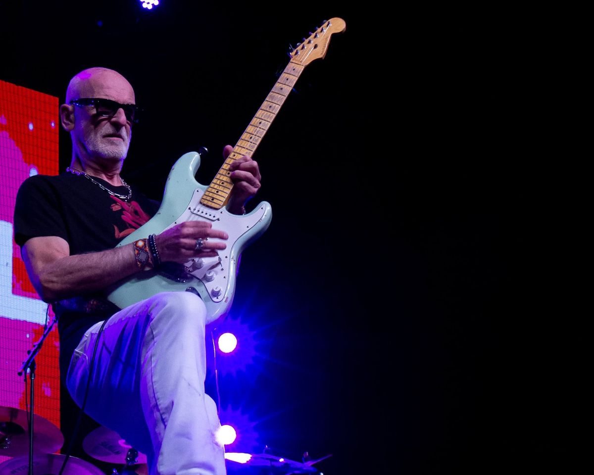 KIM MITCHELL LIVE IN KITCHENER, ON!