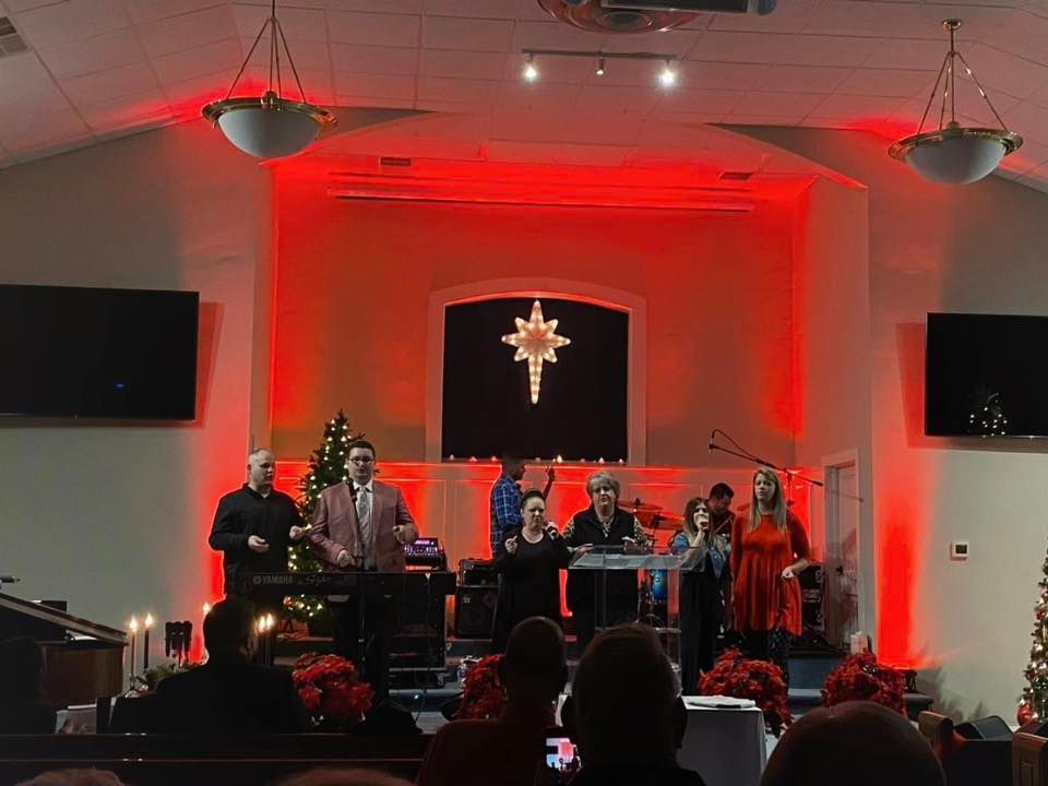 Christmas tour with Heaven Bound Trio and Kings Highway at Gaffney Freewill Baptist