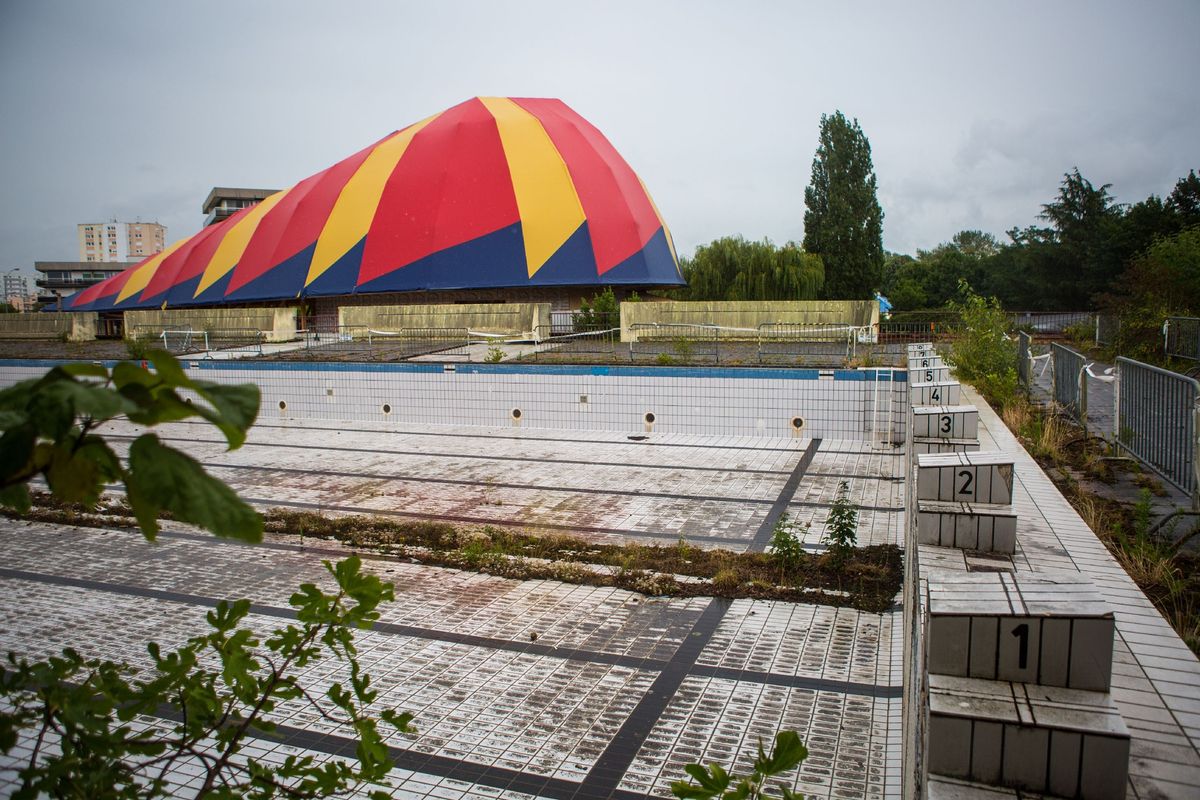 Visite guid\u00e9e | De la piscine au Chapiteau