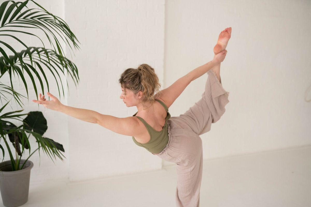 Strong & Fluid Yoga- Henleaze Mondays