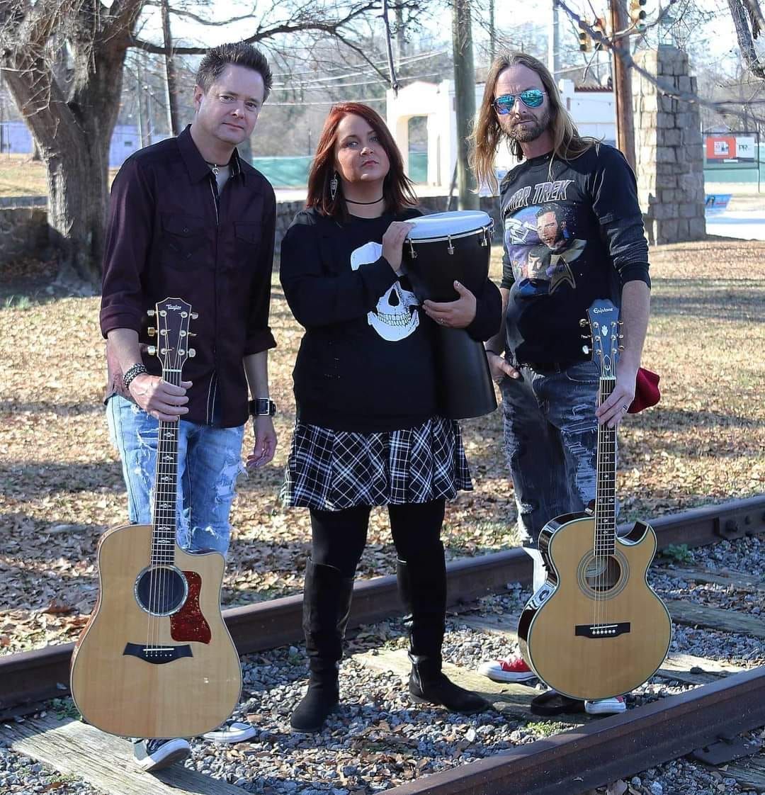 Acoustic Trio @ Smileys on the Roxx 