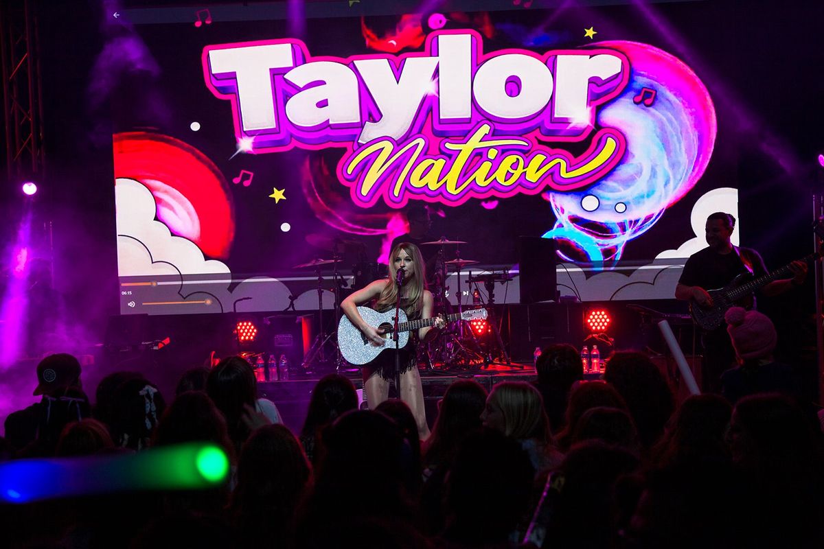 13 Til Midnight - The Taylor Swift Tribute Band