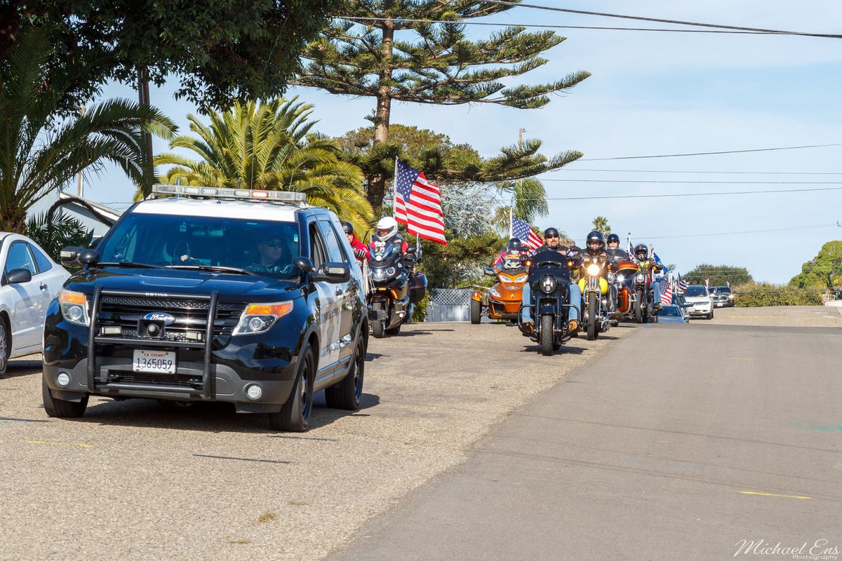 Veteran Vehicle Salute - Arroyo Grande