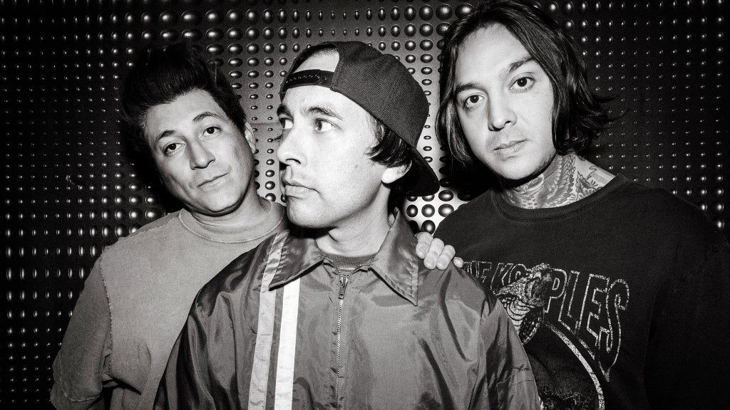 Pierce The Veil - I Can't Hear You World Tour