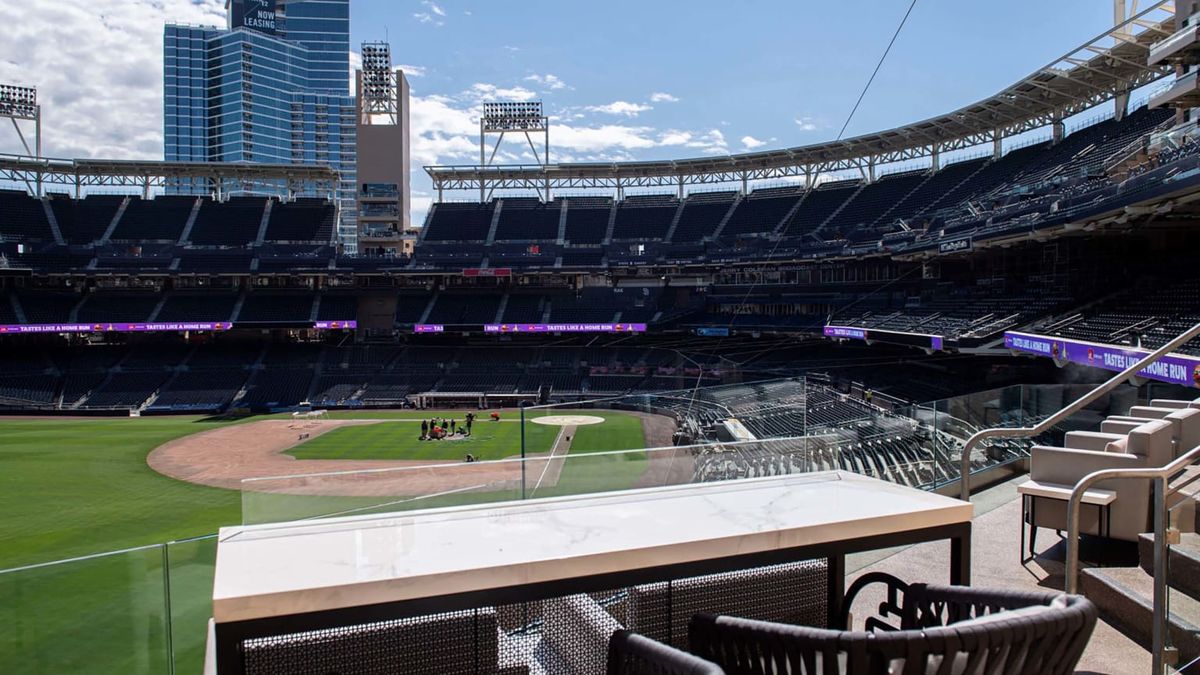 Parking San Diego Padres at Boston Red Sox