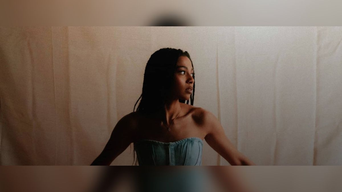 Brooke Combe London Tickets