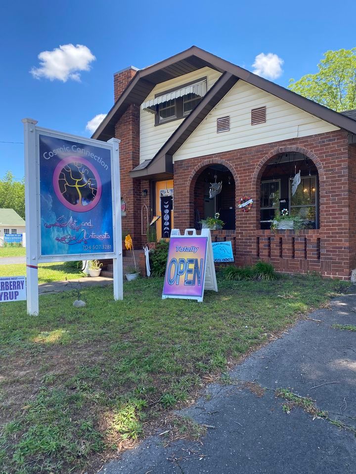 Cosmic Connection in Mooresville welcomes Fairy Leslie from Fairy Hair Flare!