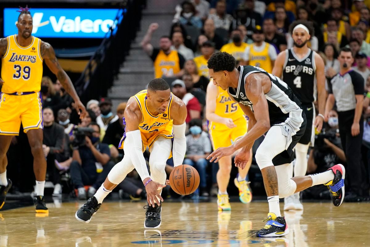 Los Angeles Lakers at San Antonio Spurs