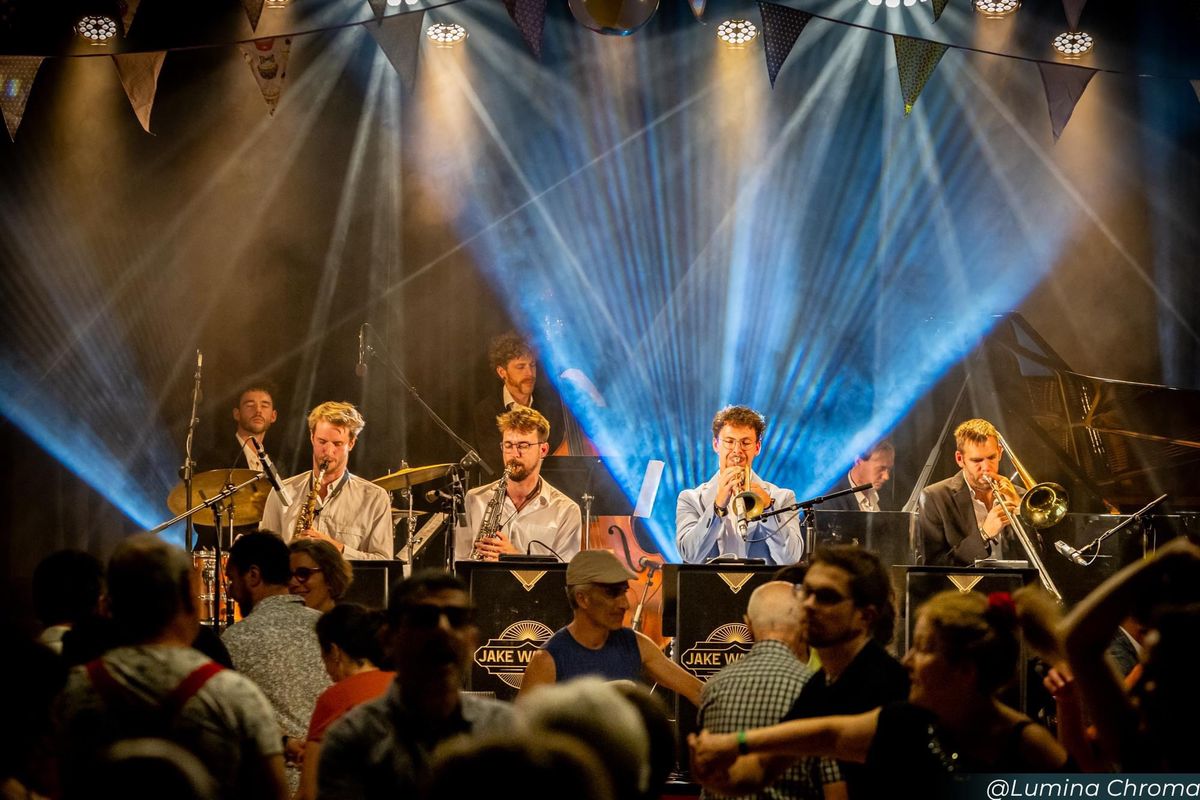 Soir\u00e9e avec orchestre 