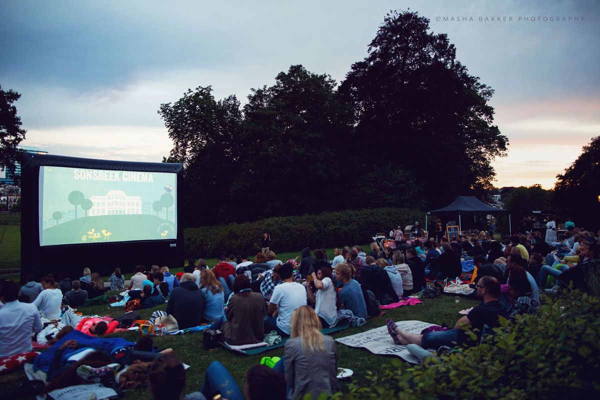 Path\u00e9 Outdoor Cinema ism Buitenplaats Sonsbeek