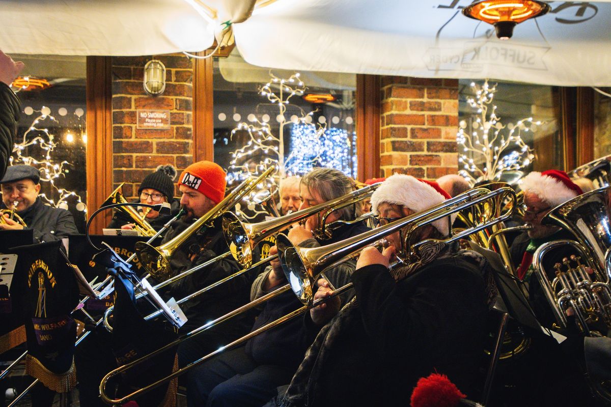 CAROLS IN THE COURTYARD FROM 7:30PM