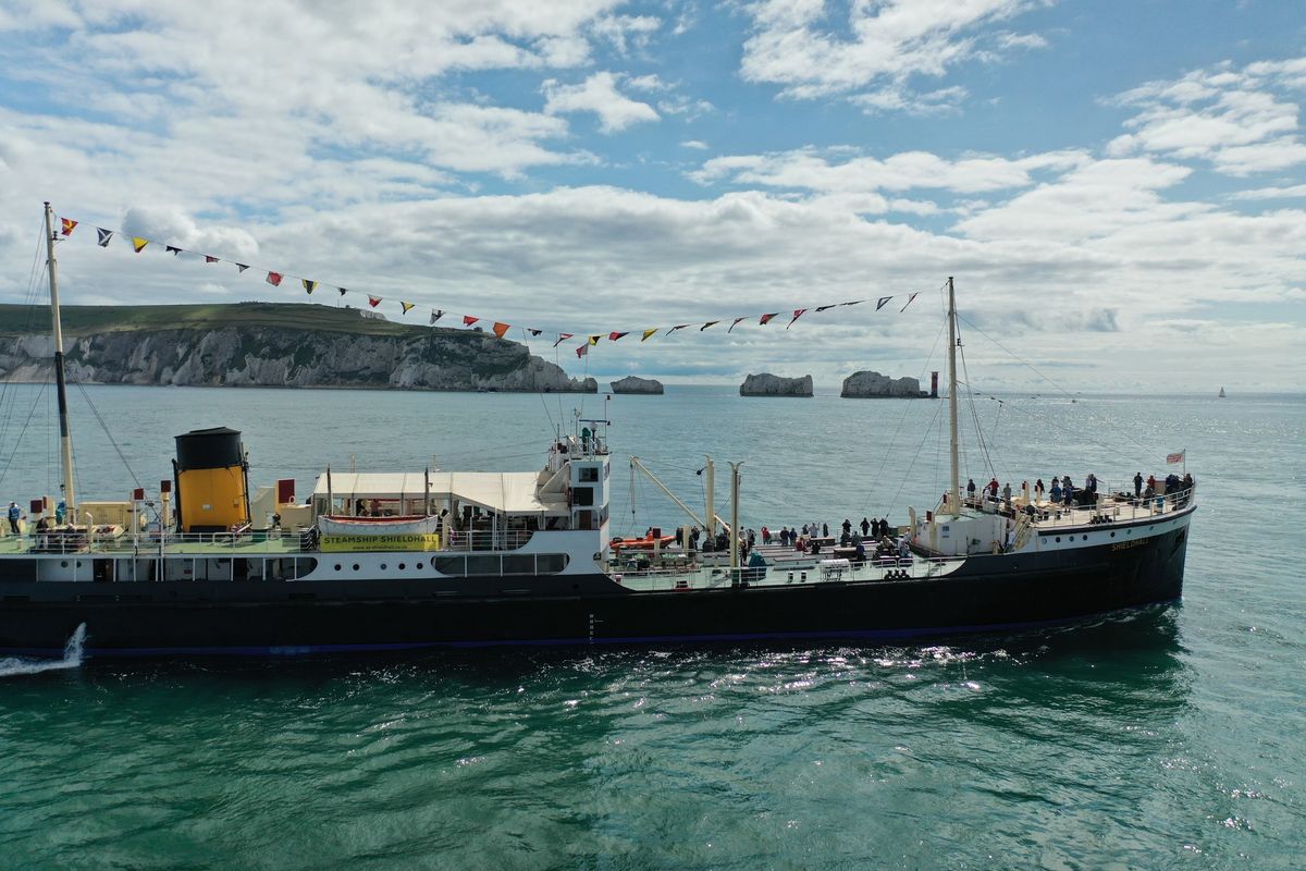 Steamship Shieldhall: One way cruise to Poole with the Shieldhall Stompers Jazz Band