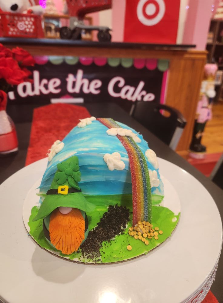 Leprechaun Gnome Cake Class