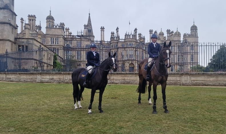 Team & individual Showjumping competition ON GRASS- 30cm-110cm inc OPEN classes for all! 