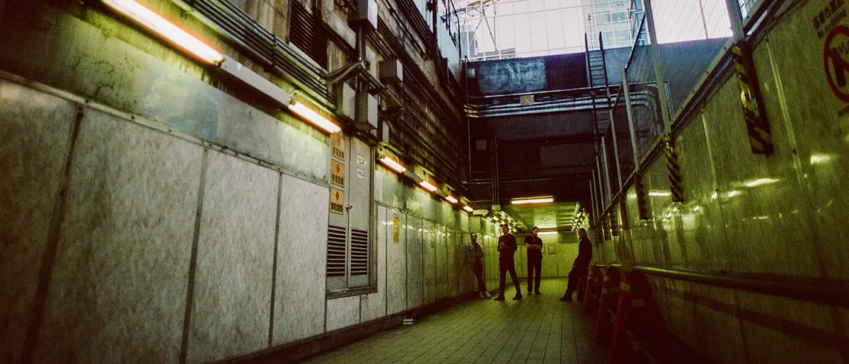 The Plot In You, Currents in London