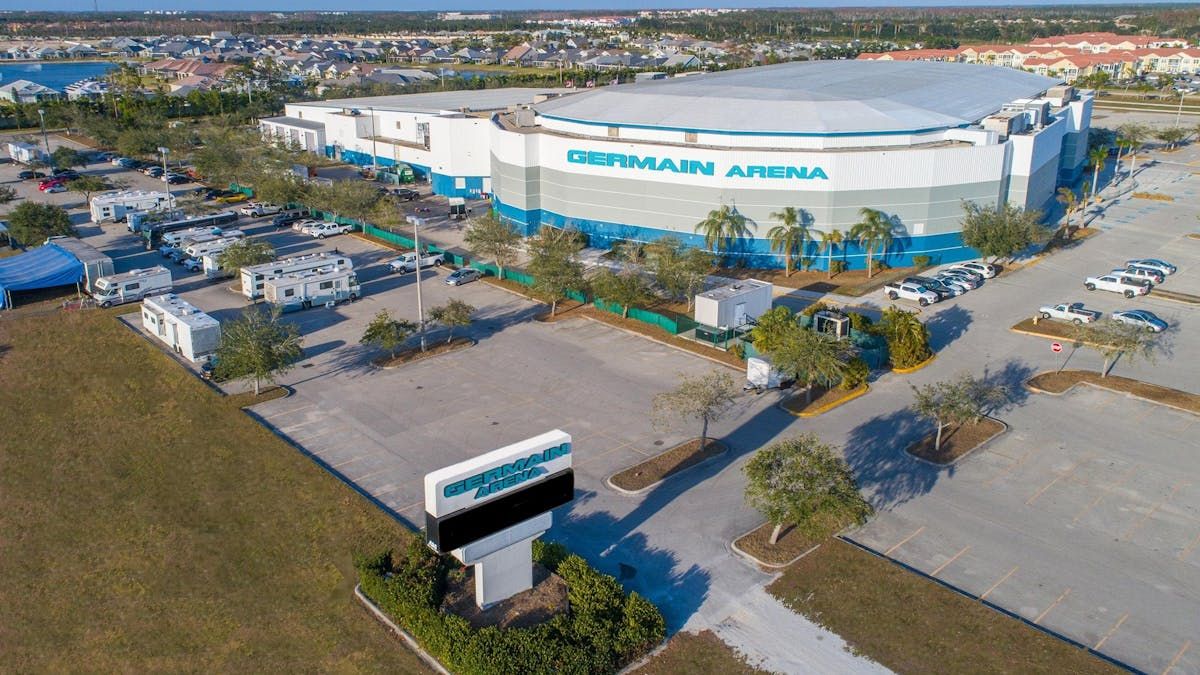 Parking Savannah Ghost Pirates at Florida Everblades