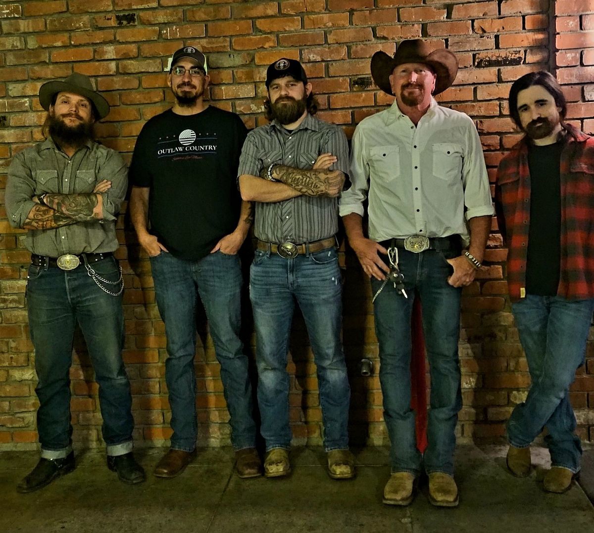 Outlaw Country at Two Ravens Brewery, Clovis