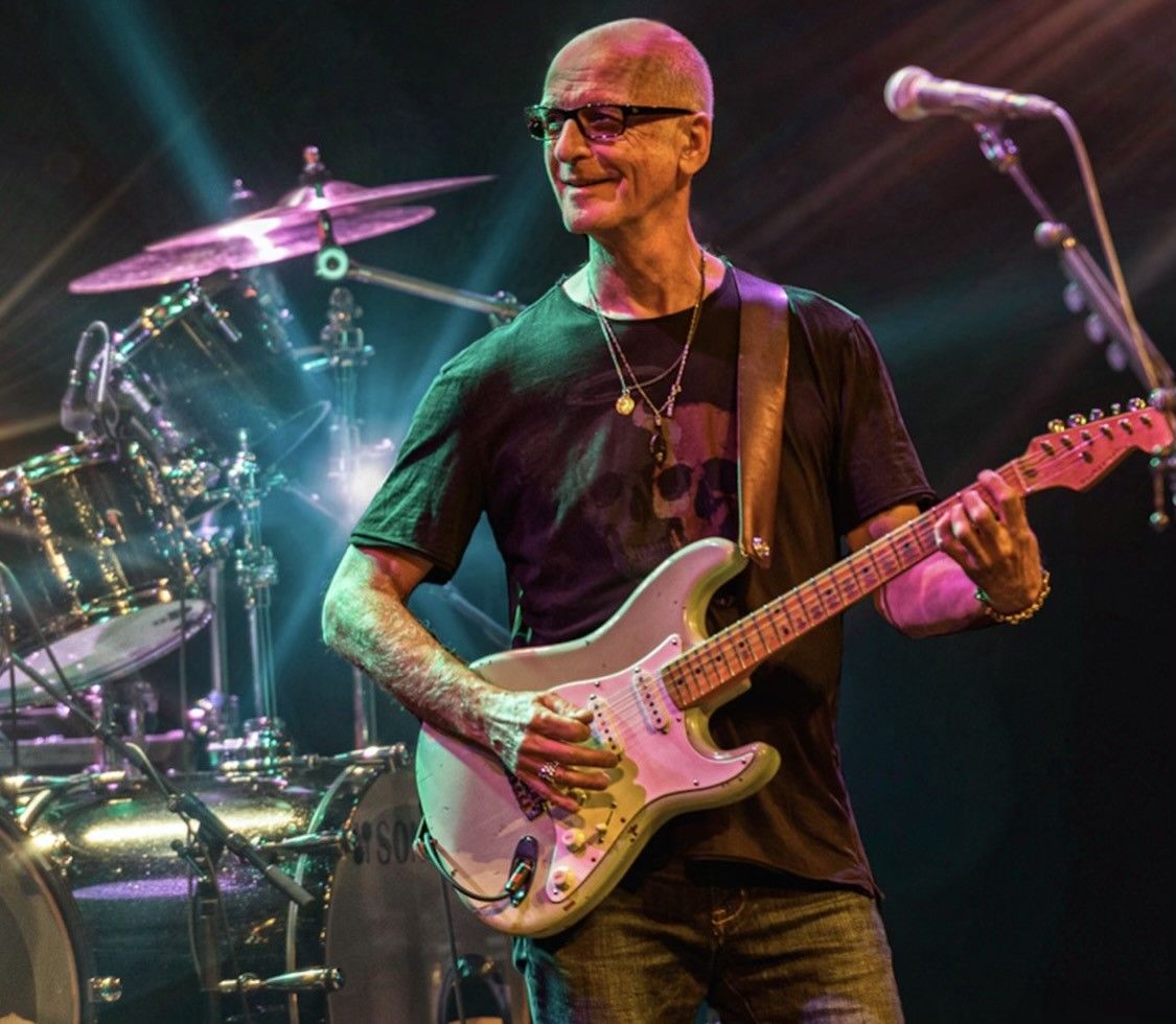 KIM MITCHELL LIVE IN RED DEER, AB!