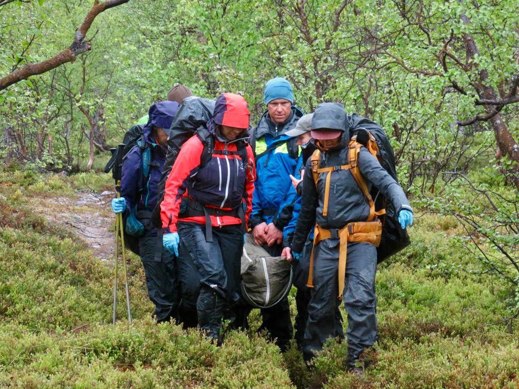 NOLS Wilderness First Aid Training