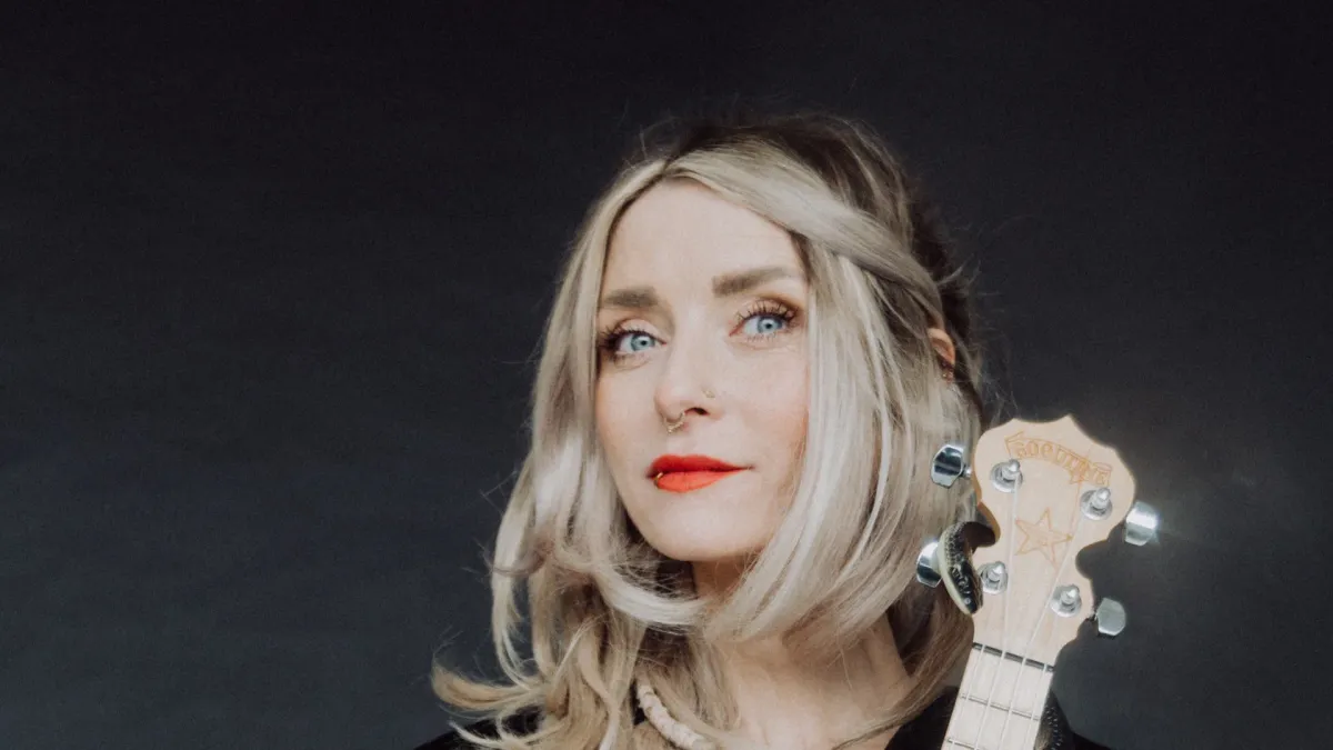 Sarah Lesch, MAYBEBOP, Konstantin Wecker, Ringlstetter, Dota Kehr, Bodo Wartke in Bad Staffelstein