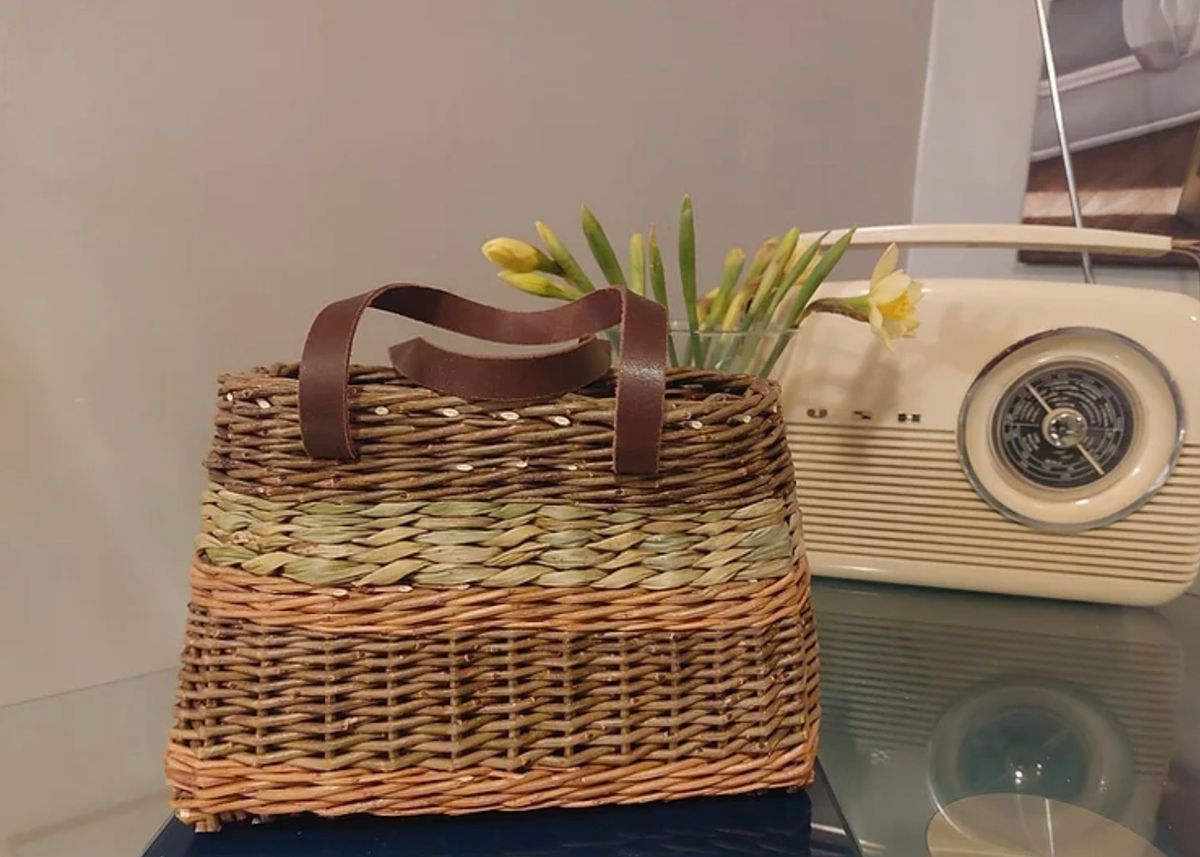 Willow Handbag Making Workshop at Careys Secret Garden, Wareham