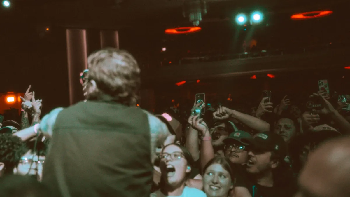 Angel Du$t, B\u00e9ton Arm\u00e9, Midrift in San Diego