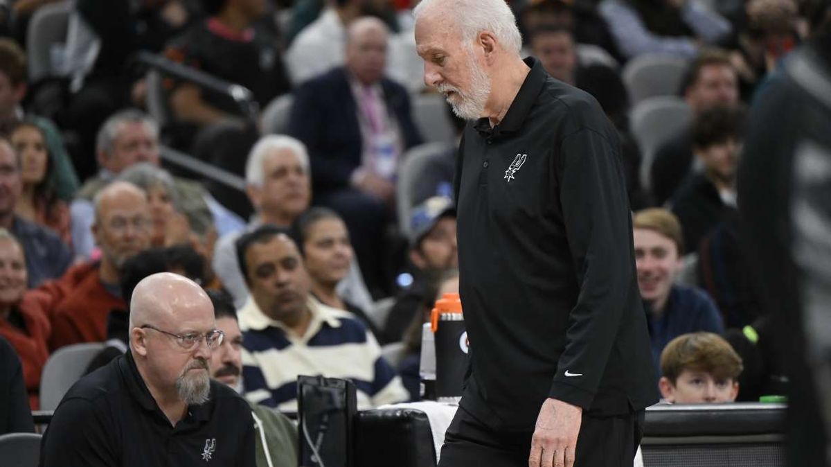 San Antonio Spurs at Los Angeles Clippers