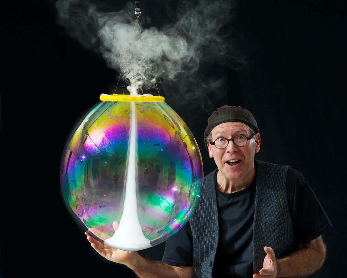 Amazing Bubble Man at William Aston Hall, Wrexham 3 Nov., 2:00