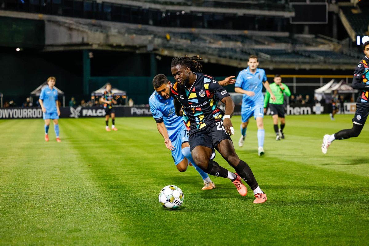 Oakland Roots SC at Las Vegas Lights FC at Cashman Field
