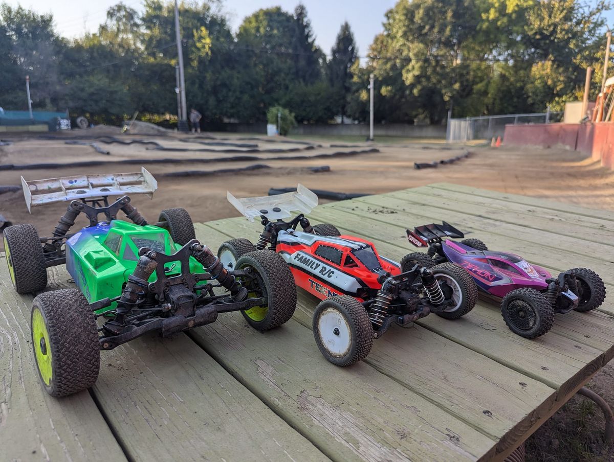 1\/8 4x4 buggy , 1\/10 4x4 buggy & 1\/18 ARRMA Grom Race 