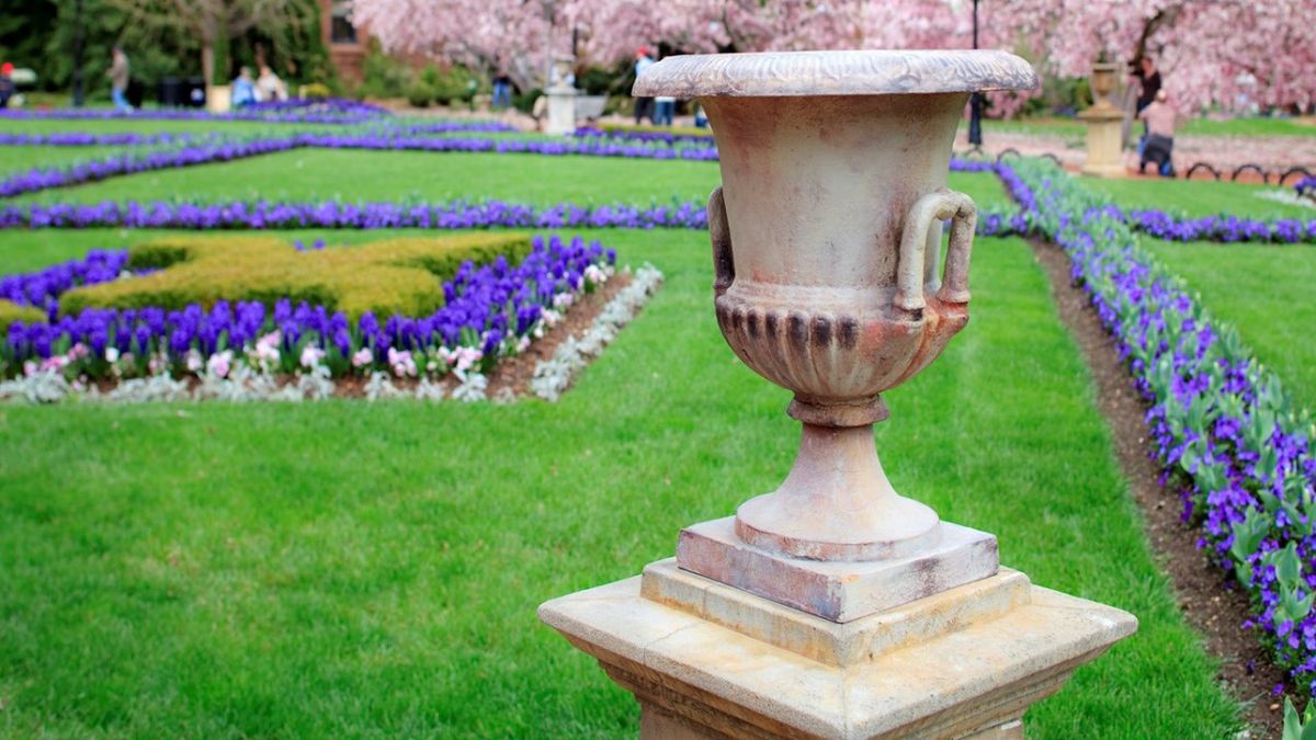 Enid A. Haupt Garden Tour