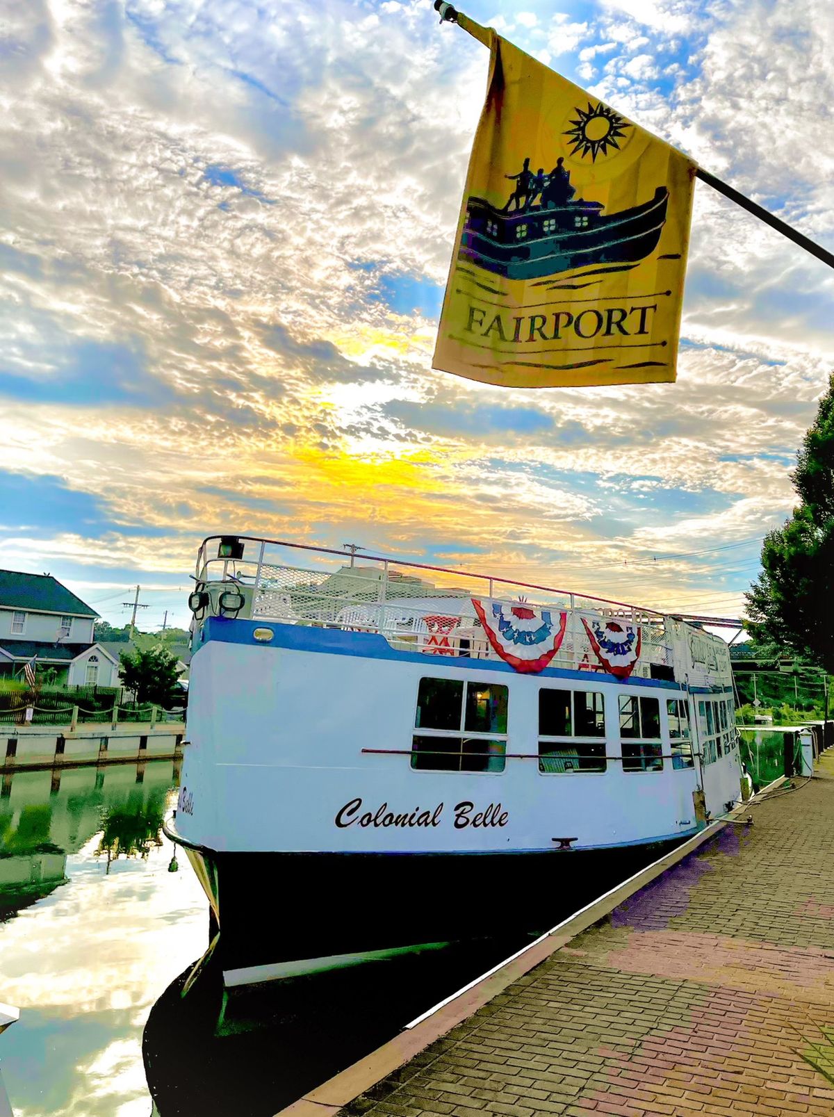 Sunday Narrated Brunch Cruise Aboard Colonial Belle