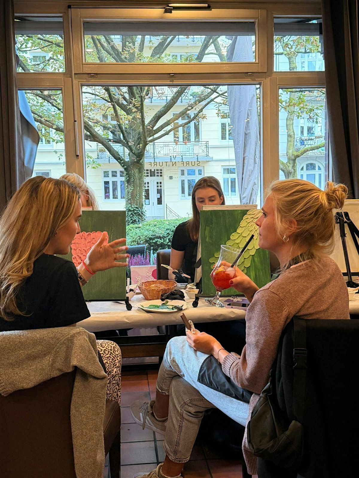 ArtClub Meet & Paint