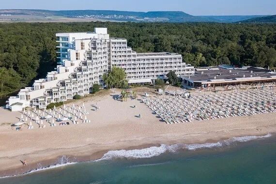 SARBATORIM PASTELE  ALBENA HOTEL KALIAKRA BEACH****4 cu all inclusiv