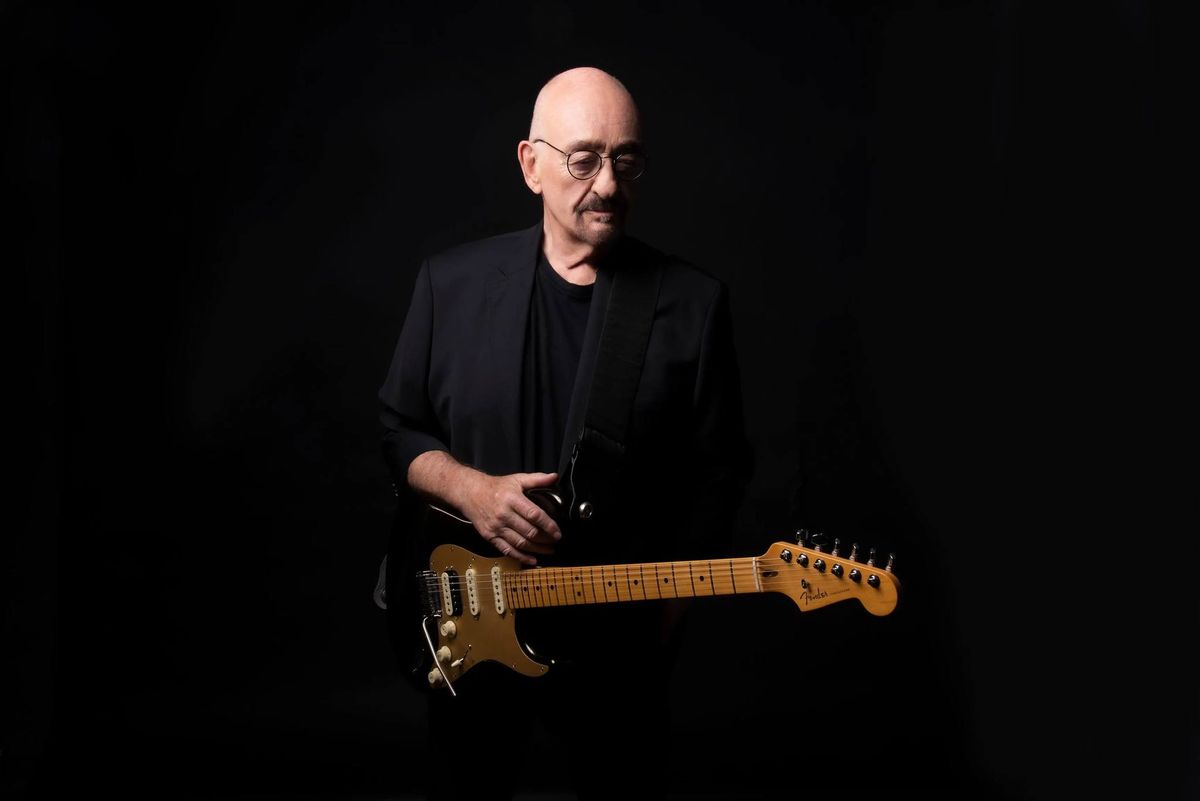 Dave Mason at The Aztec Theatre