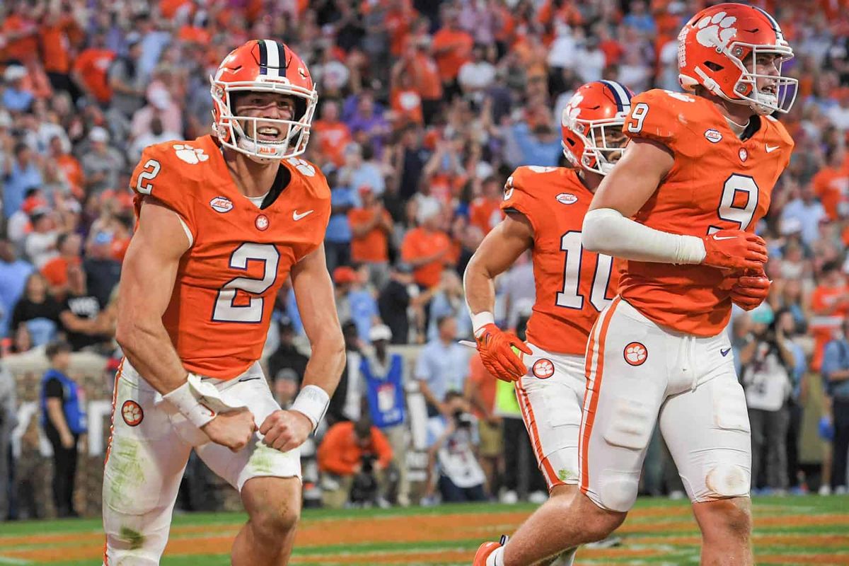 Clemson Tigers vs. East Carolina Pirates