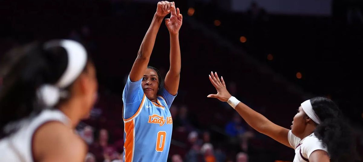 Texas A&M Aggies at Florida Gators Womens Volleyball