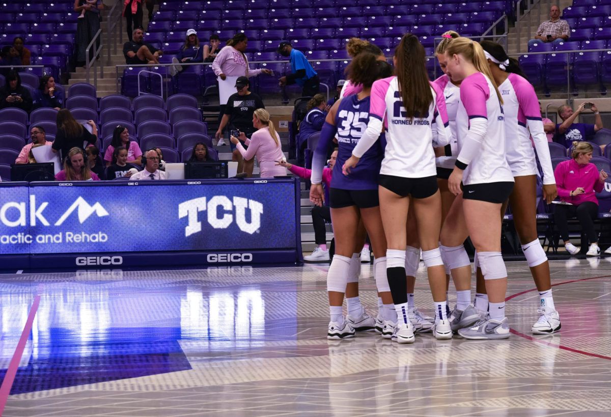 Cincinnati Bearcats at TCU Horned Frogs Womens Volleyball