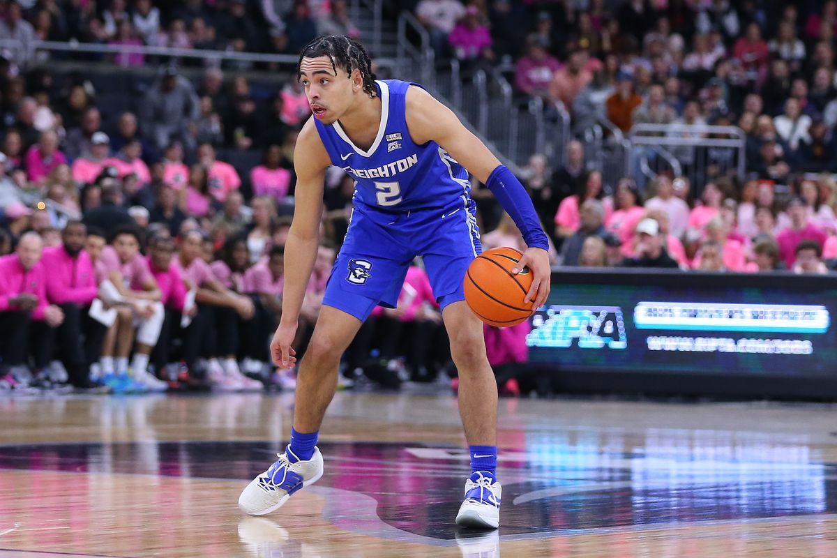 Villanova Wildcats at Creighton Bluejays Mens Basketball at CHI Health Center Omaha