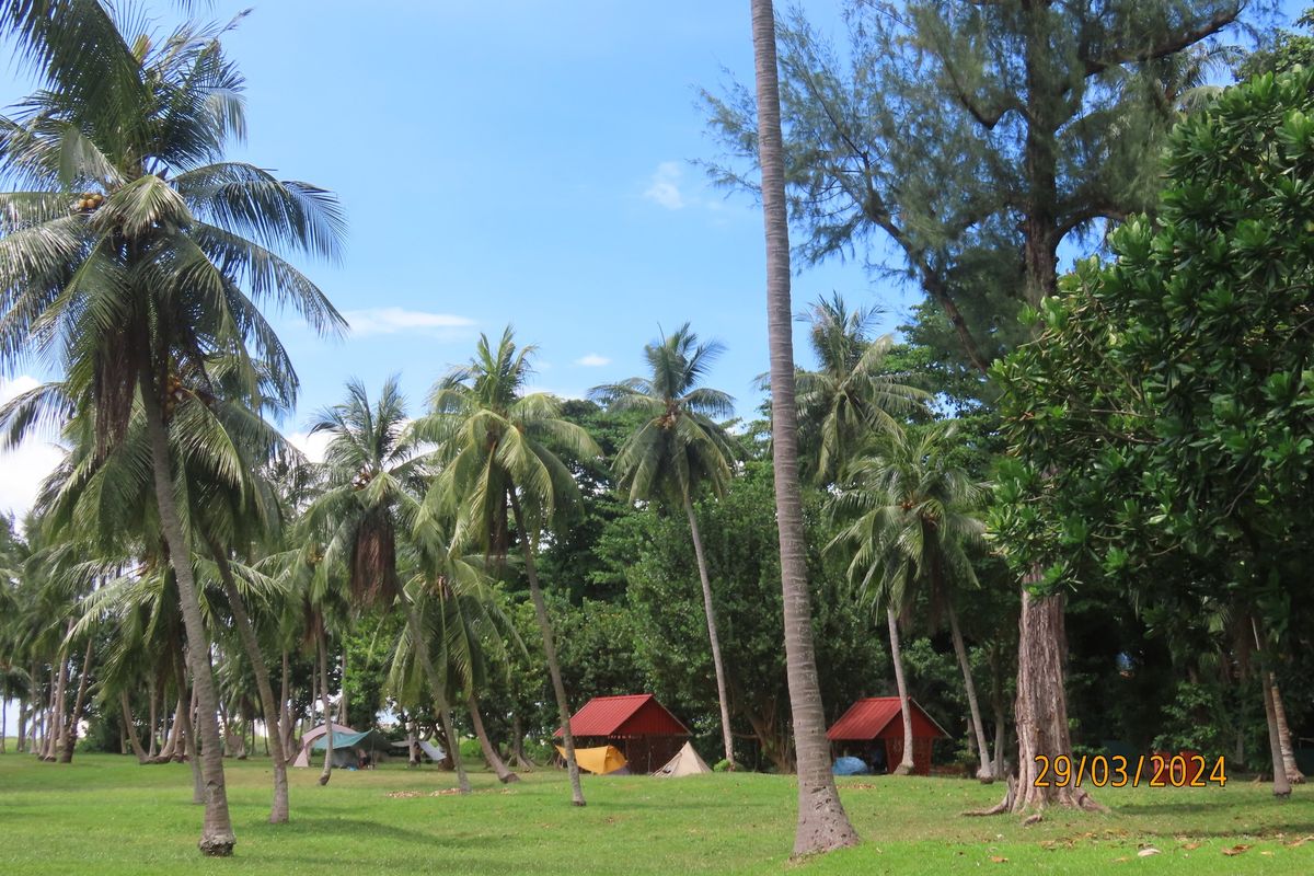 3D2N Pulau Hantu Camping